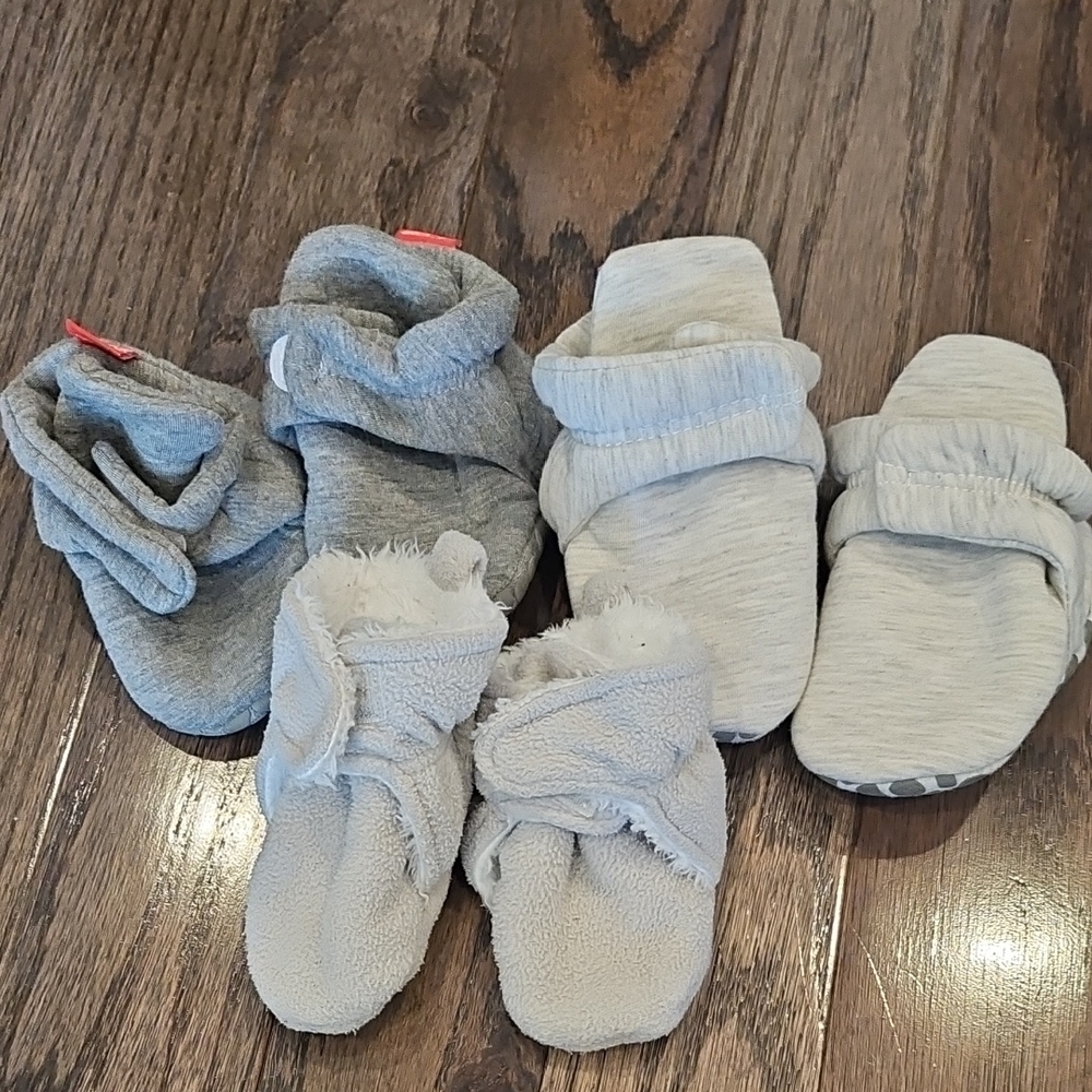 Cozy Baby Booties Set in Gray and Cream